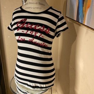 Striped pink sequin guess t shirt